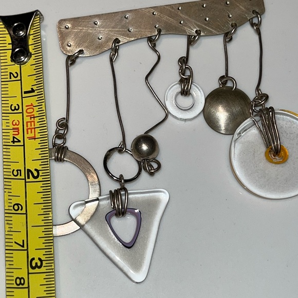 Beautiful silver and glass pin! - Picture 3 of 4